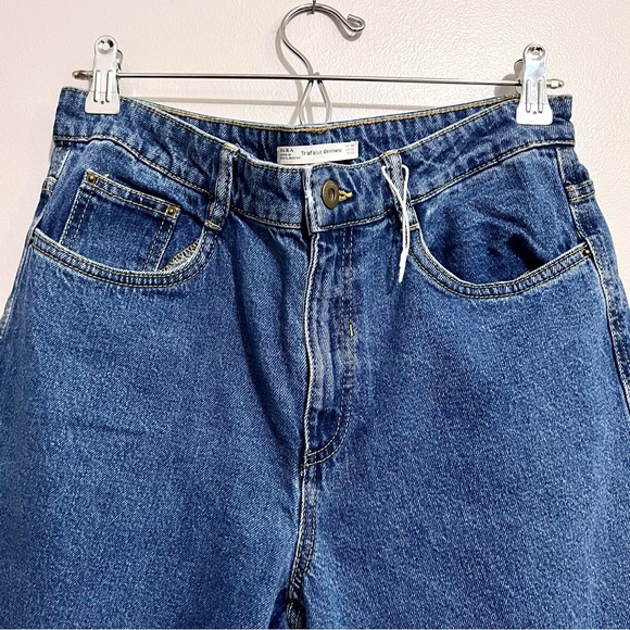 NWOT Zara Trafaluc Denimwear High-Waisted Cropped Distressed Flare Jeans - Picture 8 of 11